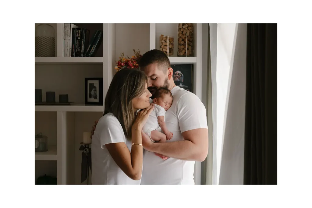 Newborn lifestyle fotografiranje kod kuće u Zagrebu.